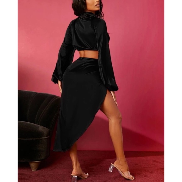 Anisa Lantern Sleeve Twist Top & Zipper Back Wrap Skirt Set - Picture 2 of 6